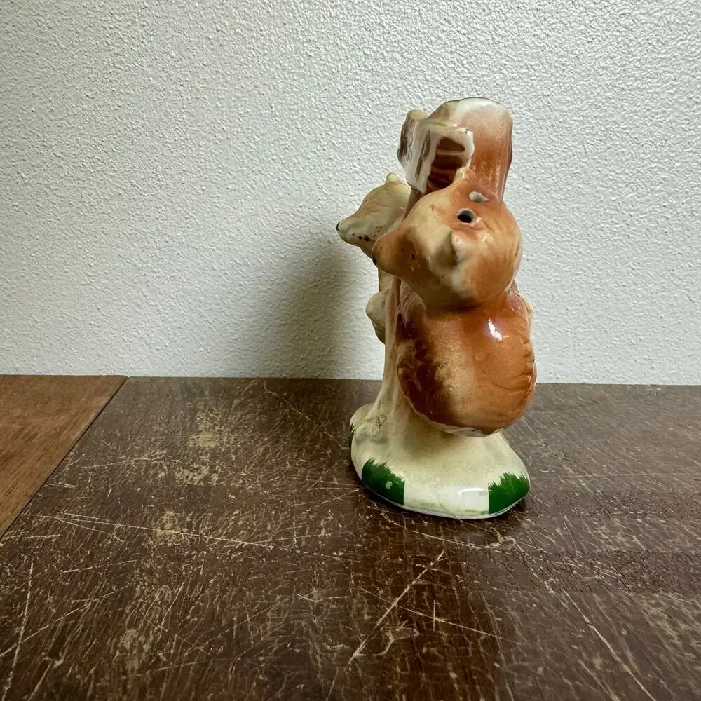 Georgia USA made in Japan Porcelain Tree with Bear Cubs Salt‎ and Pepper Shakers